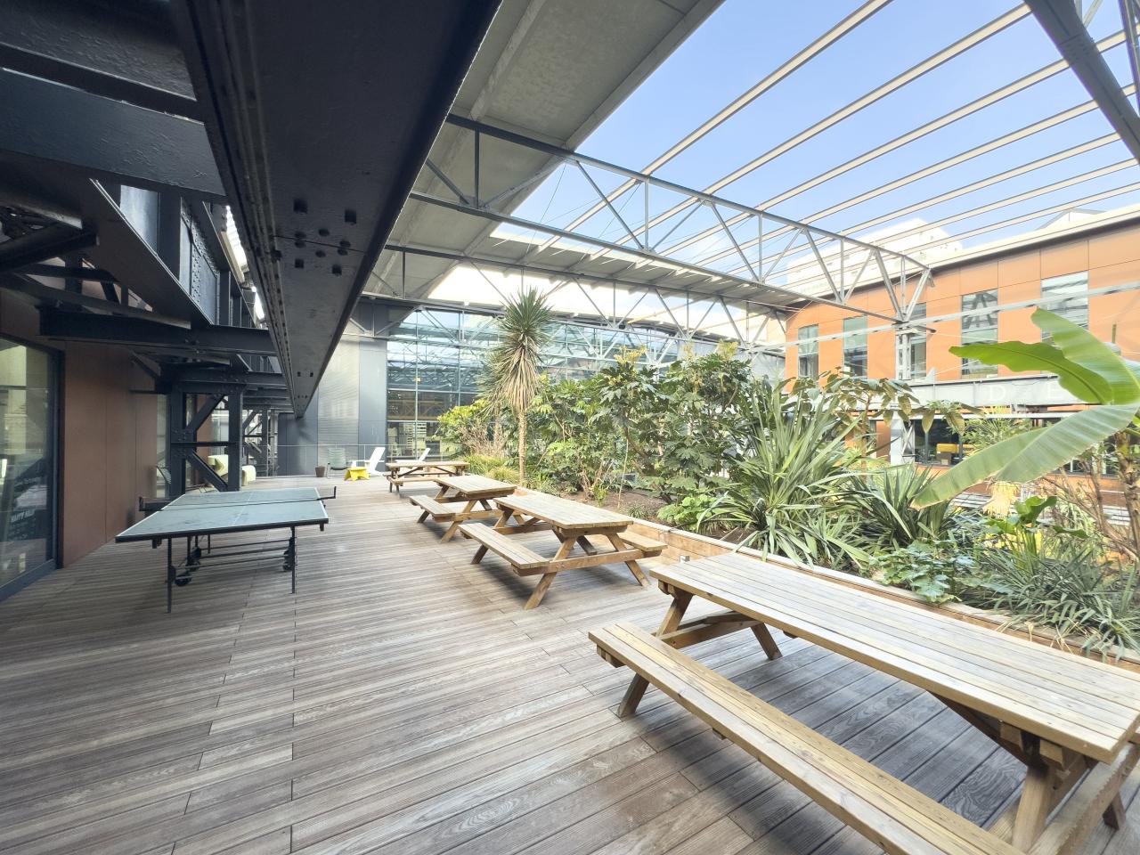 Bureau Saint-Ouen 1257m² Location bureau Saint-Ouen Seine-Saint-Denis OLBUR2532534 0